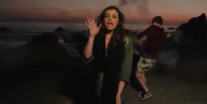 Rebecca Black dans Saturday