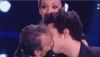 Elie Semoun embrasse Kev Adams plutôt que Miss France 2013! Regardez!