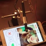 Il invente la Tinder Machine pour rencontrer plus de filles